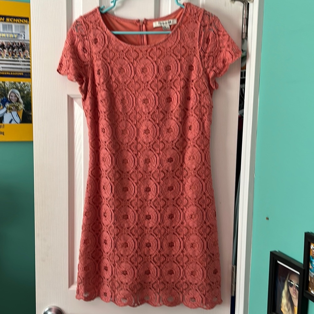 Forever 21 peach lace dress
